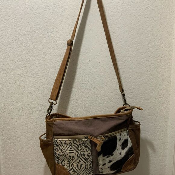 Myra Bag Handmade two tone Messenger Bag Upcycled Canvas & Cowhide Leather - Picture 2 of 15